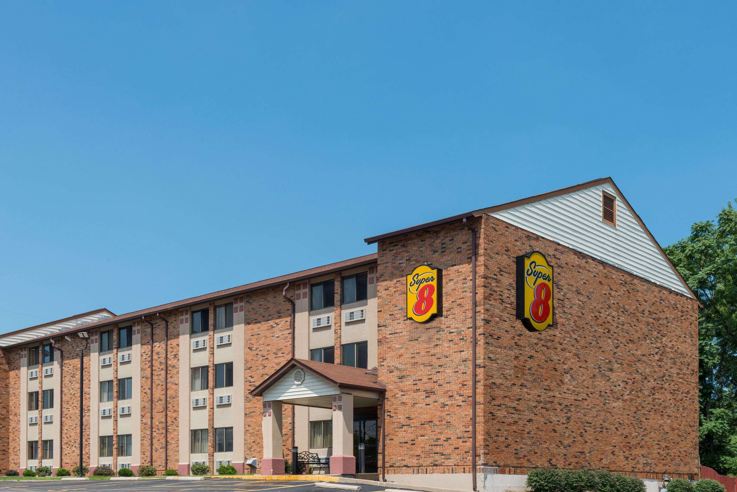 Hotel Super 8 By Wyndham St Charles Saint Charles Zewnętrze zdjęcie