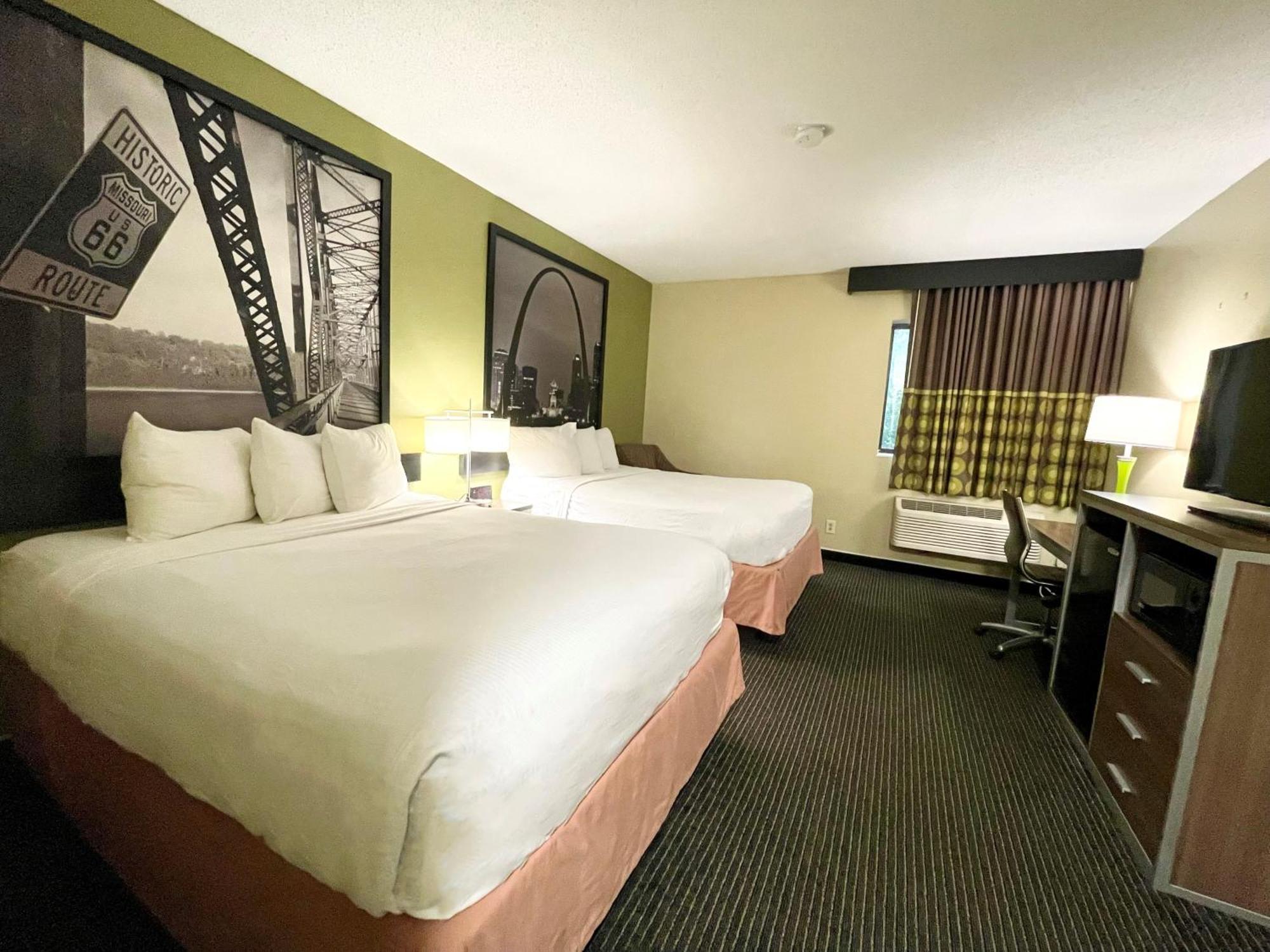 Hotel Super 8 By Wyndham St Charles Saint Charles Zewnętrze zdjęcie