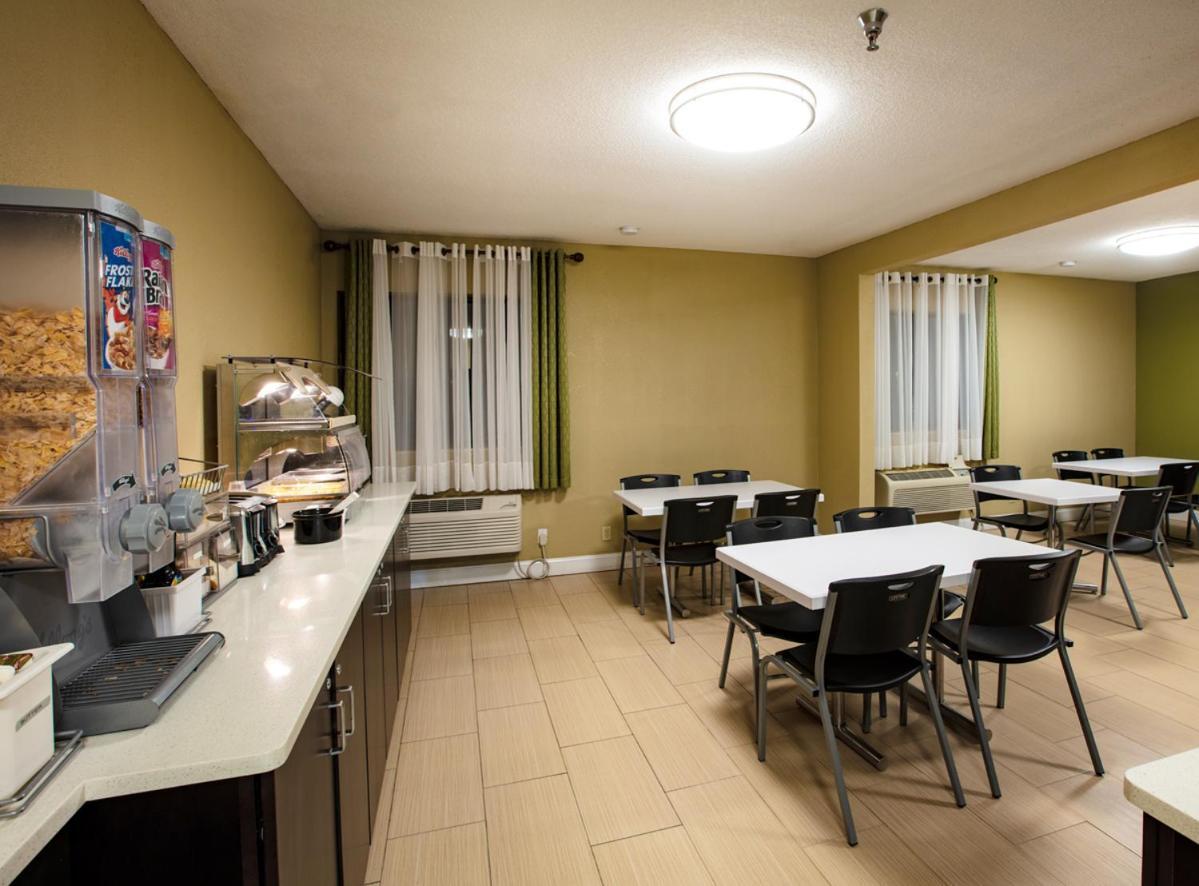 Hotel Super 8 By Wyndham St Charles Saint Charles Zewnętrze zdjęcie